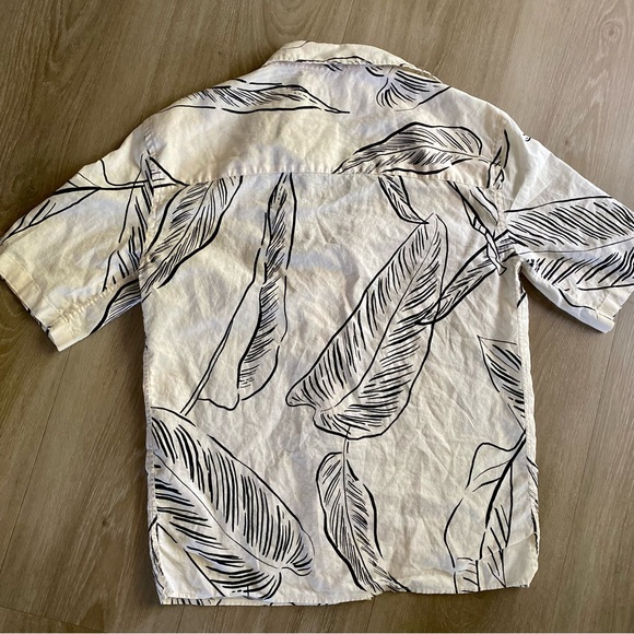 ZARA LEAF PRINT SHIRT Small - Picture 6 of 7